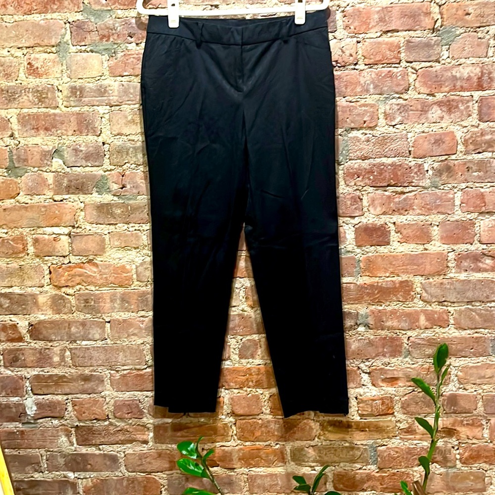 Beautiful detail design all black business pants.